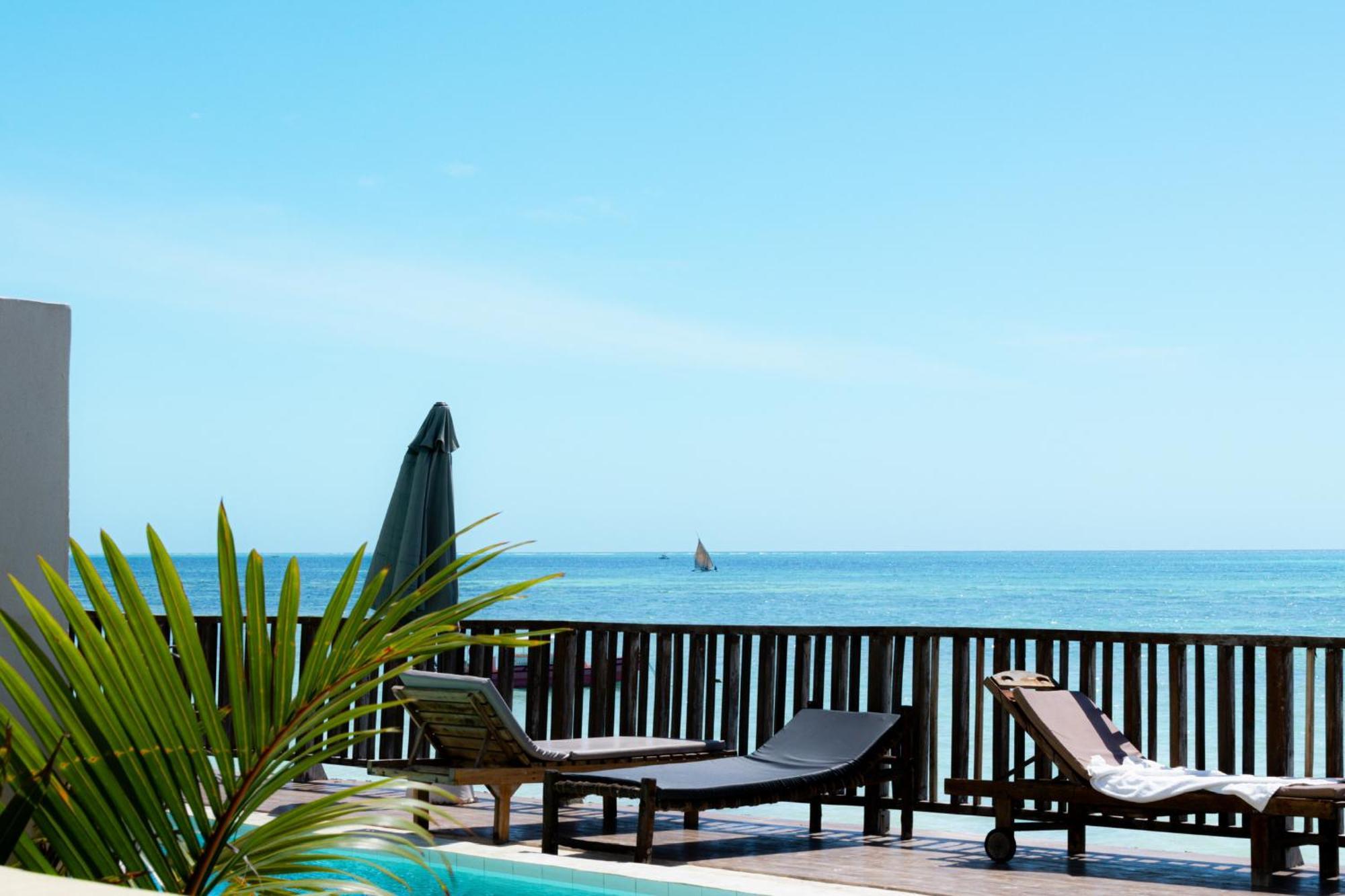 Pili Pili Sunrise Beach Hotel Jambiani  Exterior photo